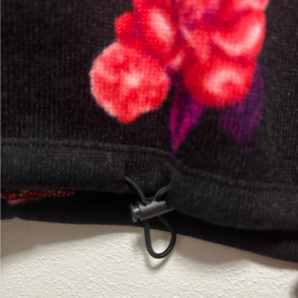 Victoria Secret Black with Floral Pull Over. Cinched at Bottom - Picture 7 of 8